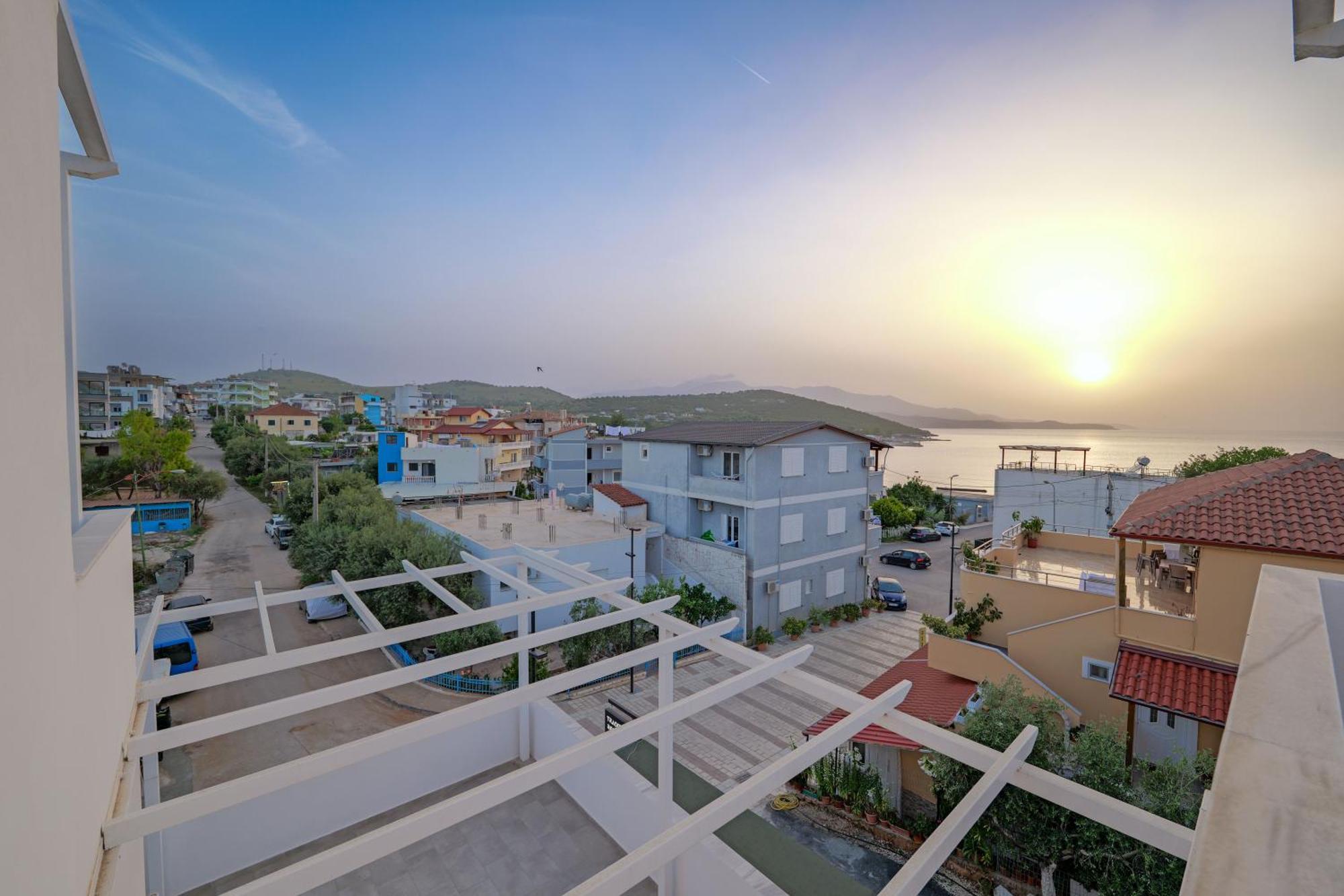 Hotel Veliaj Ksamil Exterior foto